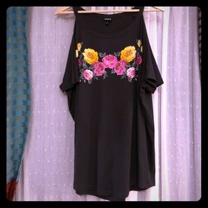 Torrid Cold Shoulder Tee 2x NWOT